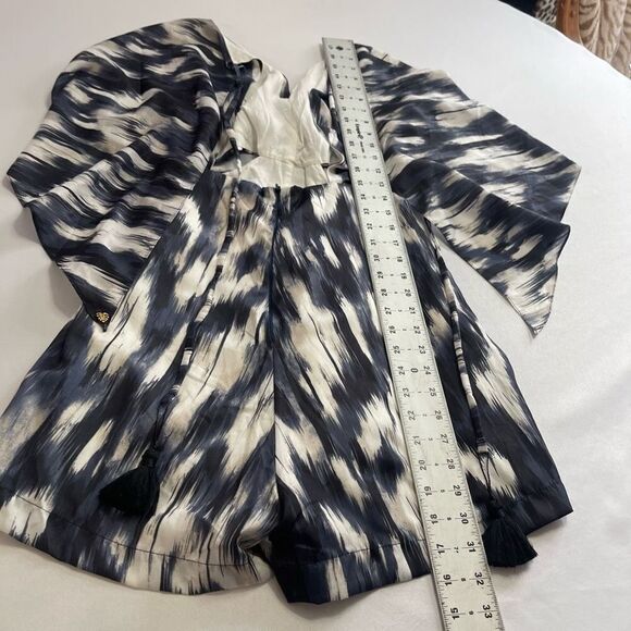 NWT Bikiny Society Ikat Jumpsuit Size Medium New - Picture 8 of 8